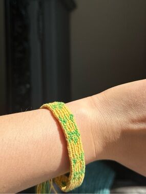 Y2K Vintage Handmade Turtle Pattern Yellow and Green Woven Friendship Bracelet